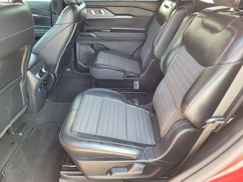 Used 2025 Ford Explorer ST-Line w/ Premium Package RWD image 20
