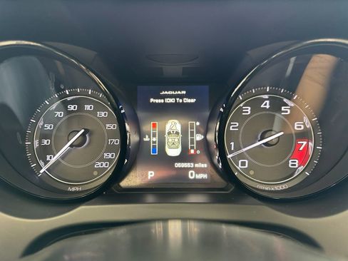 Used 2014 Jaguar F-TYPE S RWD image 32