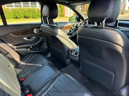 Used 2018 Mercedes-Benz C 300 4MATIC Sedan image 36