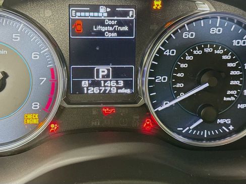 Used 2017 Subaru Crosstrek 2.0i Limited w/ Popular Package #2 image 12