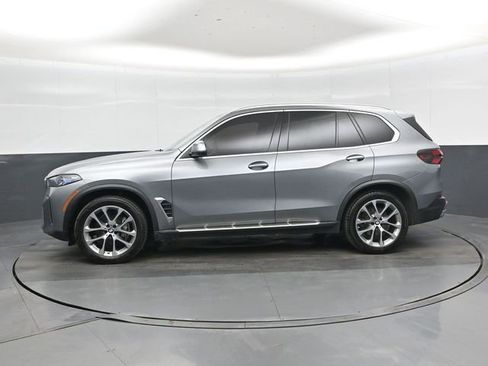 Used 2025 BMW X5 xDrive40i AWD/4WD image 7