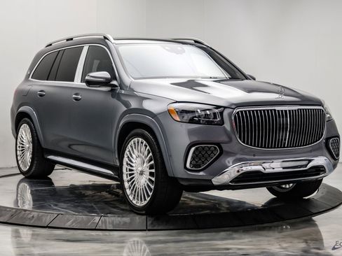 Used 2024 Mercedes-Benz Maybach GLS 600 4MATIC image 29