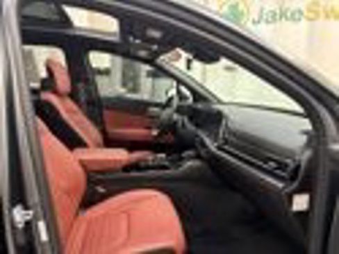 Certified 2025 Kia Sportage SX Prestige AWD/4WD image 33
