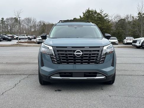 New 2026 Nissan Pathfinder SL AWD/4WD image 2