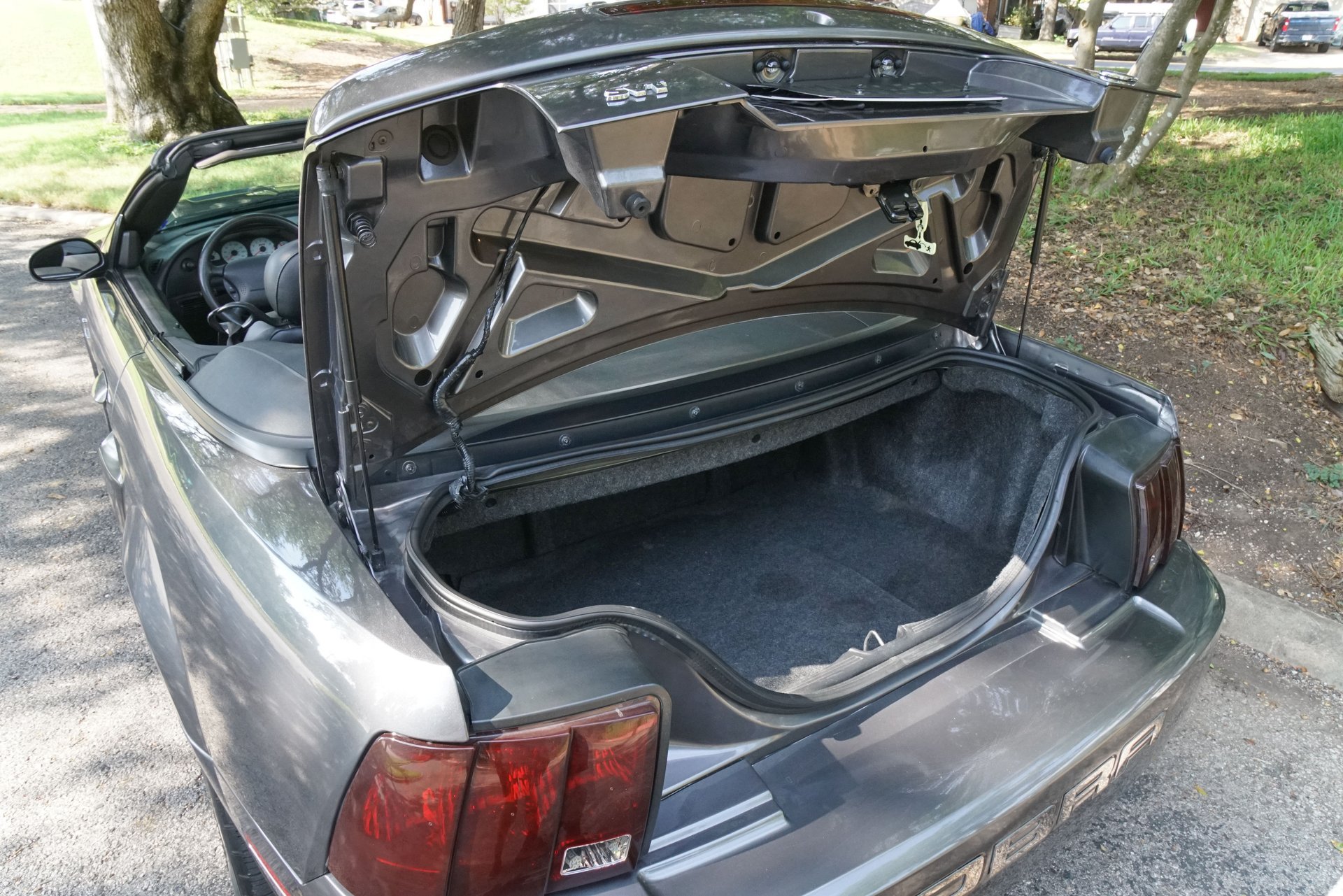 Used 2003 Ford Mustang Cobra RWD image 37