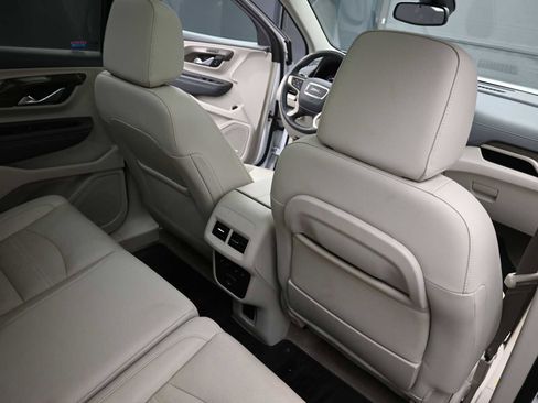 Used 2024 GMC Terrain Denali w/ Denali Premium Package image 28