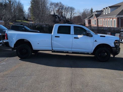 New 2026 RAM 3500 Tradesman image 9