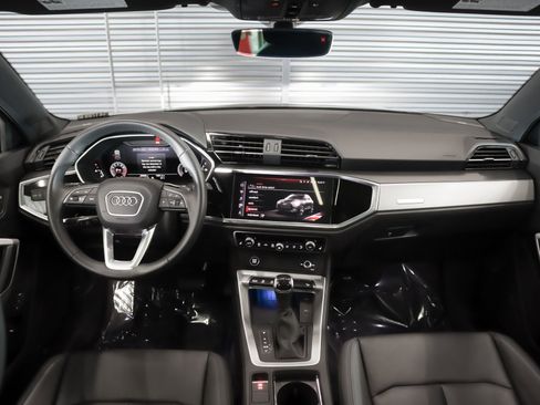 Used 2023 Audi Q3 2.0T Premium Plus w/ Premium Plus Package AWD/4WD image 10