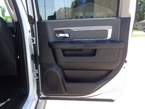 Used 2022 RAM 1500 Classic SLT w/ Electronics Group AWD/4WD image 28