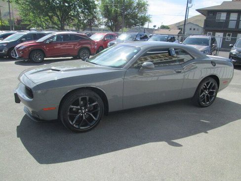Used 2019 Dodge Challenger SXT w/ Blacktop Package RWD image 3