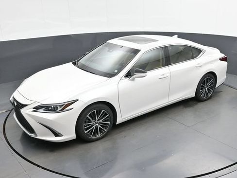 Certified 2023 Lexus ES 350 w/ Premium Package FWD image 24