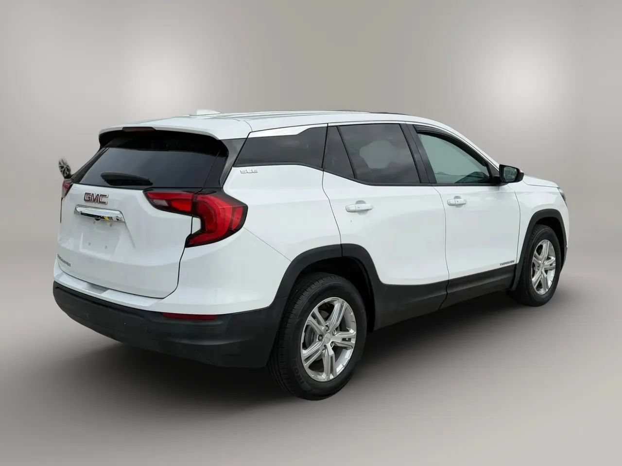Used 2018 GMC Terrain SLE FWD image 9