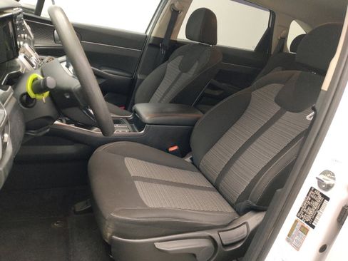 Used 2021 Kia Sorento LX image 17