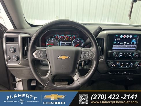 Used 2018 Chevrolet Silverado 1500 LT image 25