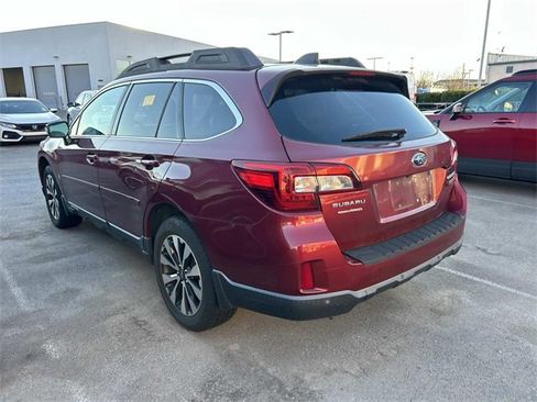 Used 2017 Subaru Outback 3.6R Limited image 6