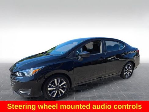 Used 2023 Nissan Versa SV FWD image 4