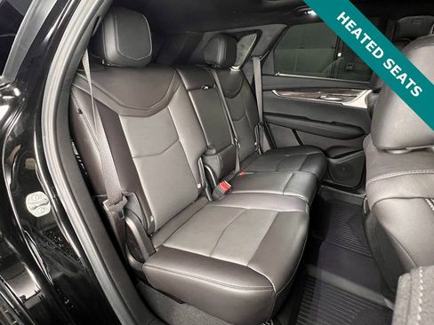 Used 2025 Cadillac XT5 Sportv w/ Technology Package AWD/4WD image 12