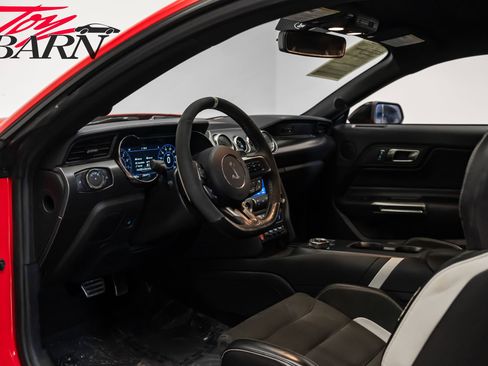 Used 2020 Ford Mustang Shelby GT500 w/ Technology Package image 41