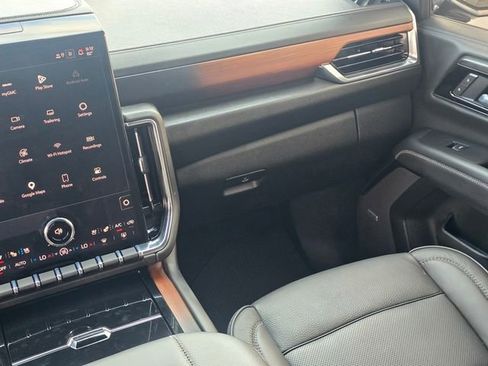 Used 2026 GMC Yukon XL Denali w/ Denali Reserve Package RWD image 20