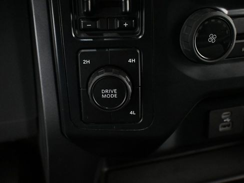 Used 2022 Ford F150 XLT w/ XTR Package image 28