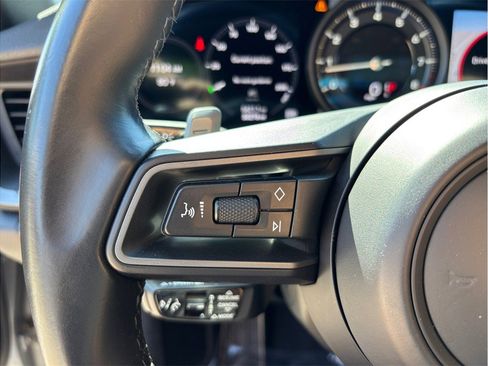 Used 2022 Porsche 911 Carrera 4S image 30