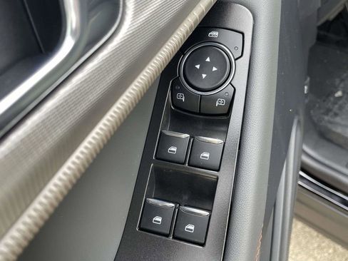 New 2026 Ford Explorer Active image 16