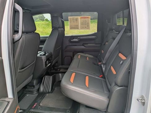 Used 2024 GMC Sierra 1500 AT4 w/ AT4 Premium Package AWD/4WD image 14