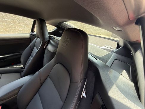 Certified 2025 Porsche 718 Cayman RWD image 20
