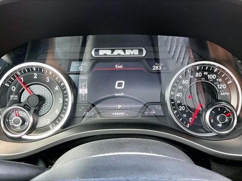 Used 2025 RAM 1500 Laramie w/ Off Road Group AWD/4WD image 26