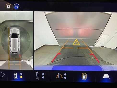 New 2026 Chevrolet Equinox ACTIV w/ Convenience Package III image 16