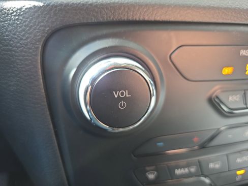 Used 2023 Ford Ranger XLT w/ Equipment Group 301A Mid image 15