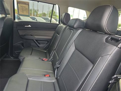 Used 2023 Volkswagen Atlas SE w/ Black Wheel Package FWD image 14