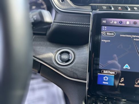 Used 2021 Jeep Grand Cherokee L Limited image 33