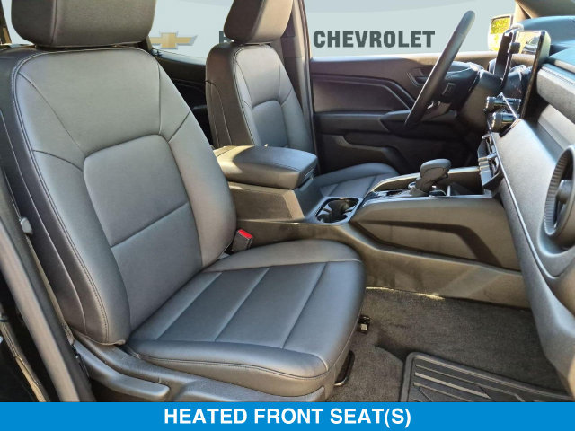 Used 2025 Chevrolet Colorado Trail Boss AWD/4WD image 32