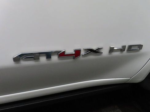 Used 2024 GMC Sierra 2500 AT4X image 63