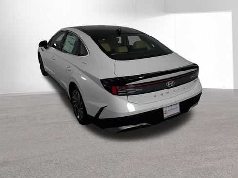 New 2025 Hyundai Sonata Limited image 35