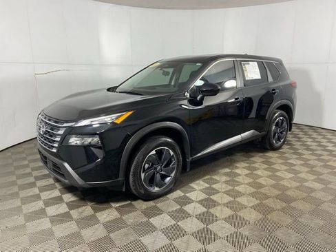 Used 2026 Nissan Rogue SV AWD/4WD image 1