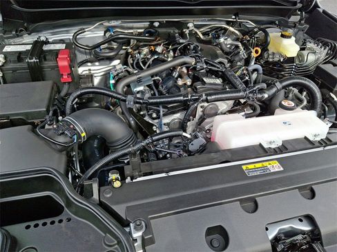 New 2024 Toyota Tacoma SR image 19