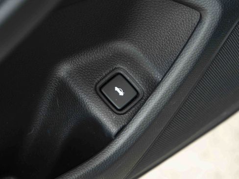 Used 2019 Honda Accord Sport image 36