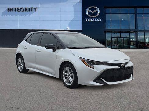 Used 2021 Toyota Corolla SE image 2