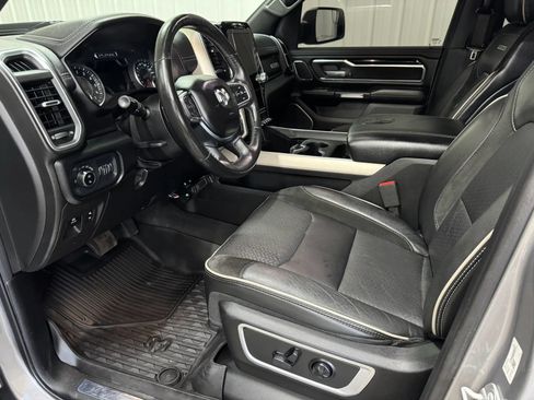 Used 2019 RAM 1500 Laramie AWD/4WD image 8