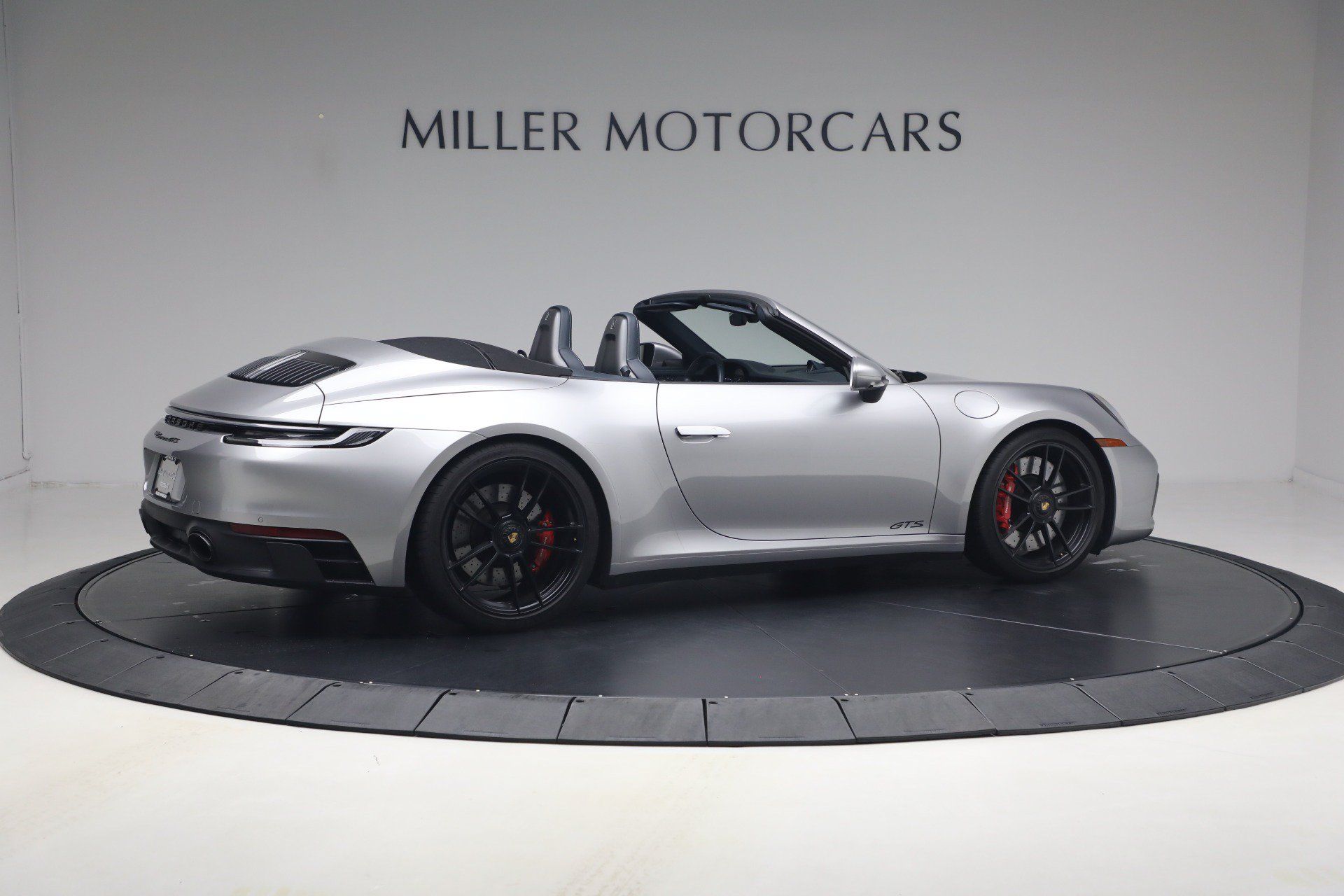 Used 2024 Porsche 911 Carrera GTS RWD image 8