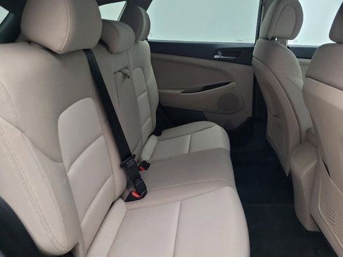 Used 2017 Hyundai Tucson SE image 19
