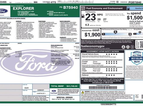 Used 2023 Ford Explorer XLT AWD/4WD image 35