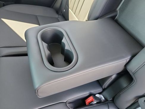 New 2027 Hyundai Santa Fe SEL FWD image 22