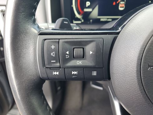 Certified 2024 Nissan Rogue SL image 18