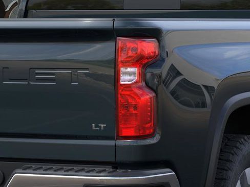 New 2026 Chevrolet Silverado 2500 LT image 11