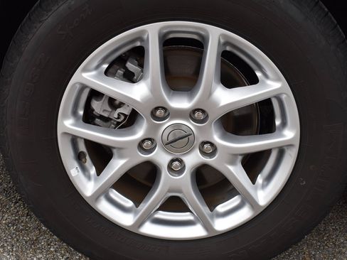 Used 2023 Chrysler Pacifica Touring-L FWD image 13