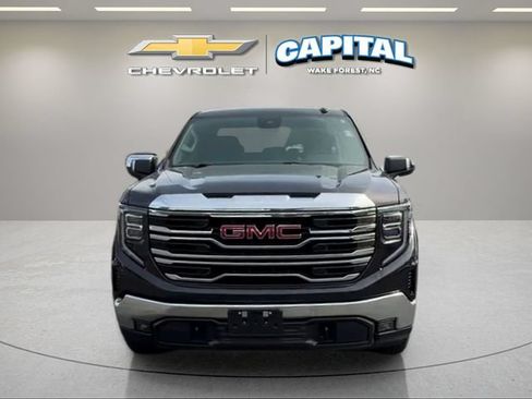 Used 2025 GMC Sierra 1500 SLT AWD/4WD image 8