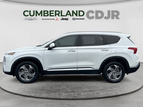 Used 2023 Hyundai Santa Fe SEL w/ Premium Package FWD image 3